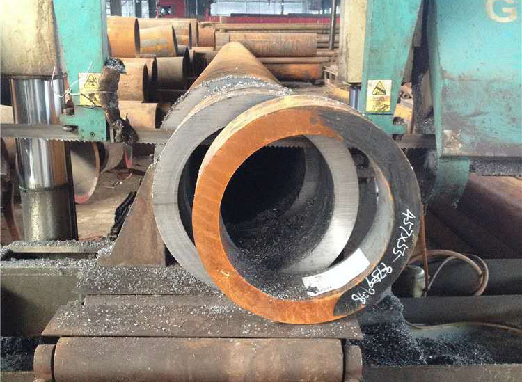 45#無(wú)縫鋼管切割