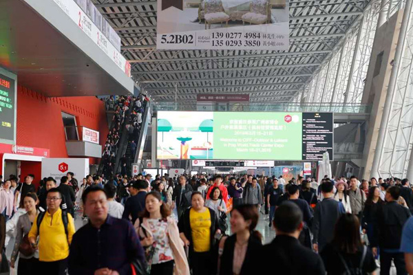 2019廣州家博會(huì)啟幕  高校聯(lián)展呈現(xiàn)中式家具美學(xué)