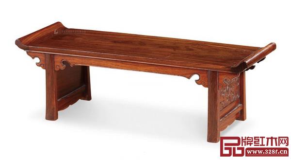 清 黃花梨小翹頭案 清 黃花梨小翹頭案