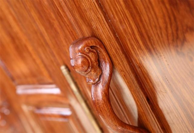 刺猬紫檀可以做紅木家具？用刺猬紫檀有什么好處和缺點(diǎn)？