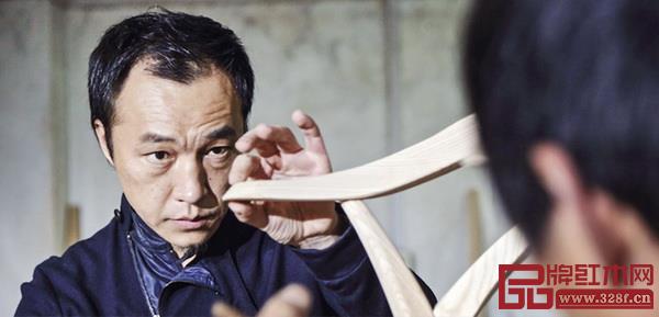 半木品牌創(chuàng)始人兼設(shè)計(jì)總監(jiān)呂永中 半木品牌創(chuàng)始人兼設(shè)計(jì)總監(jiān)呂永中