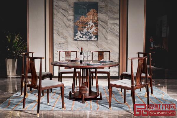 閑適紅木《觀日?qǐng)A臺(tái)》 閑適紅木《觀日?qǐng)A臺(tái)》