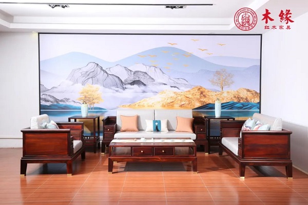 木緣紅木：家居風(fēng)水，客廳這樣搭，不旺才怪！