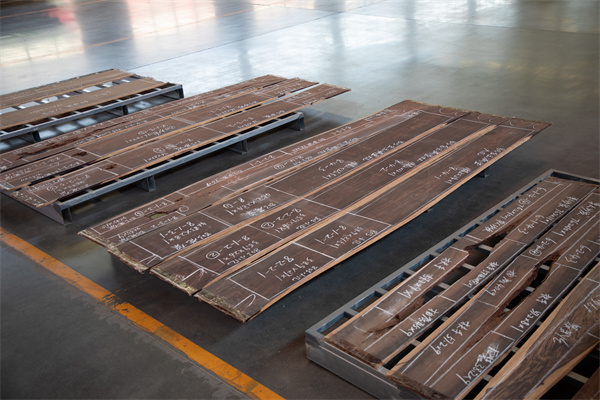 巧奪天工做家具堅持“一木一器” 巧奪天工做家具堅持“一木一器”