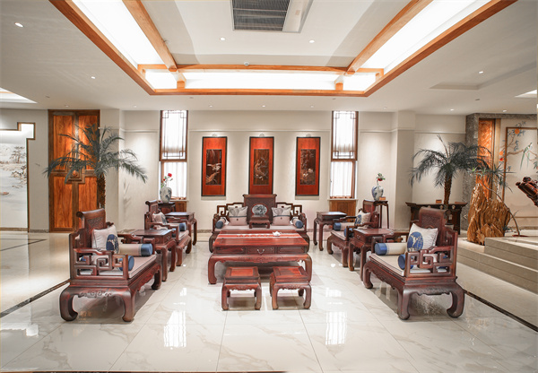 旭東紅木大紅酸枝家具：紅木沙發(fā)，中國人有著悠久的客廳文化！