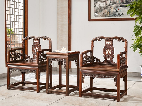 大紅酸枝家具品牌鴻運堂紅木，口碑品質(zhì)都在線！