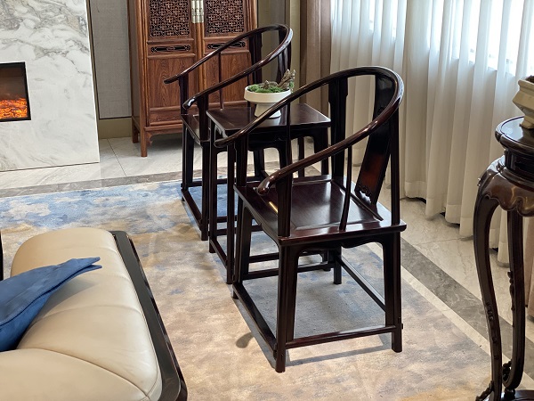 東陽(yáng)小葉紫檀廠家恒達(dá)木業(yè)：當(dāng)小葉紫檀遇見(jiàn)輕奢風(fēng)，解鎖混搭密碼