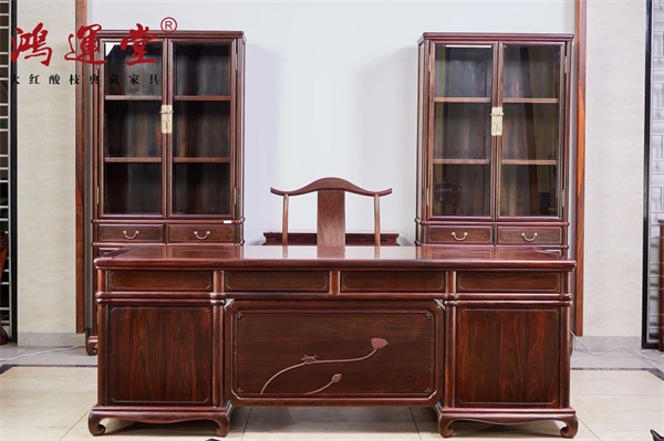 【筆墨書青云 鴻運(yùn)啟鵬程】鴻運(yùn)堂祝高考學(xué)子筆綻光華，金榜題名！