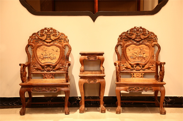 廣東中山海南黃花梨家具品牌推薦：鴻庭軒紅木海南黃花梨的藝術(shù)與傳承