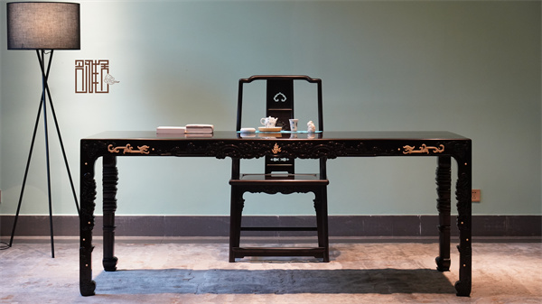 紫光檀家具：東方美學(xué)的具象表達(dá) | 名雅居紅木