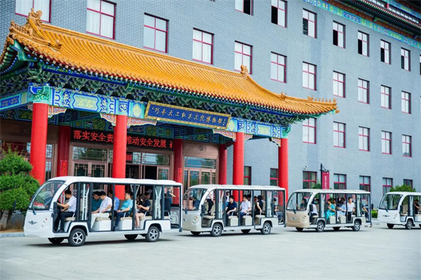 雙節(jié)去哪玩？巧奪天工紅木這座紅木藝術(shù)殿堂，給你有料、有范、有文化的旅行！