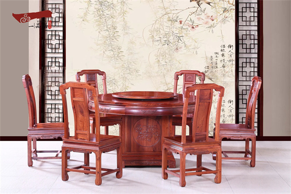 一品居紅木 | 這方餐桌，裝下了秋日所有暖食光