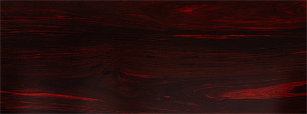 《富貴華堂沙發(fā)》使用的老撾大紅酸枝千年醇化老料的紋理細節(jié)