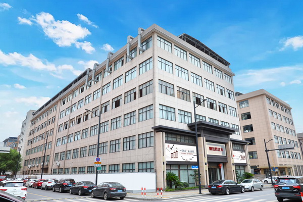 鼎遠(yuǎn)辰紅木30000+平方米現(xiàn)代化智造工廠