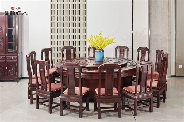 慢煮時光，紅酸枝廠家鼎順紅木里的“傳承”滋味