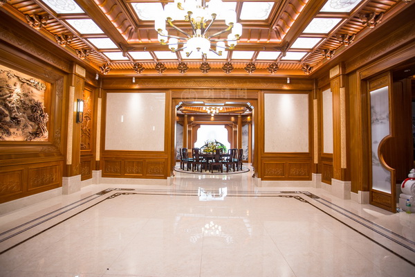 明清閣中式原木整裝展廳